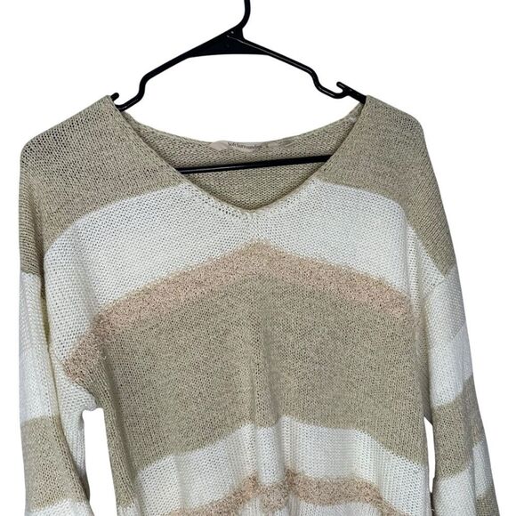 |EUC| SOFT SURROUNDINGS Striped Beige and White Women's Sweater - Picture 3 of 7
